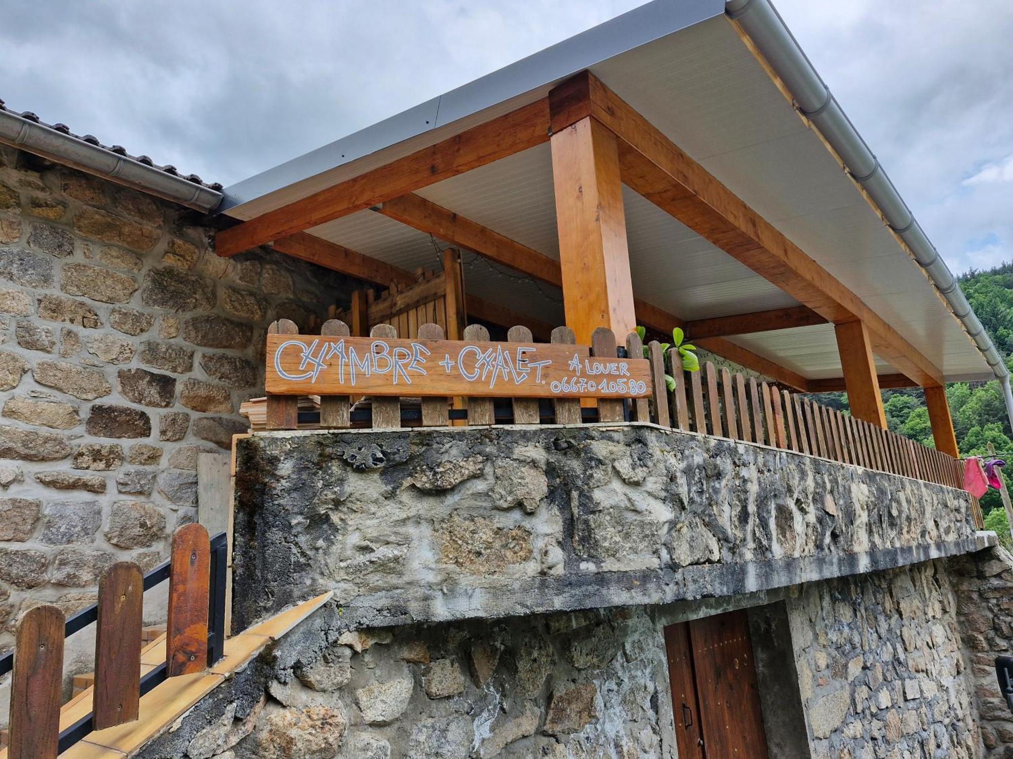 La Cabane Des Lucioles Saint-Julien-Boutieres Zewnętrze zdjęcie
